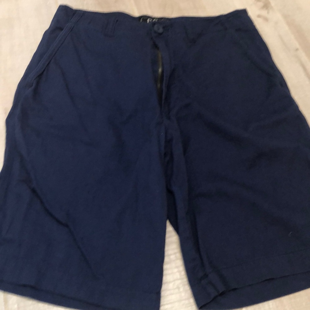Men’s Shorts - Picture 2 of 2